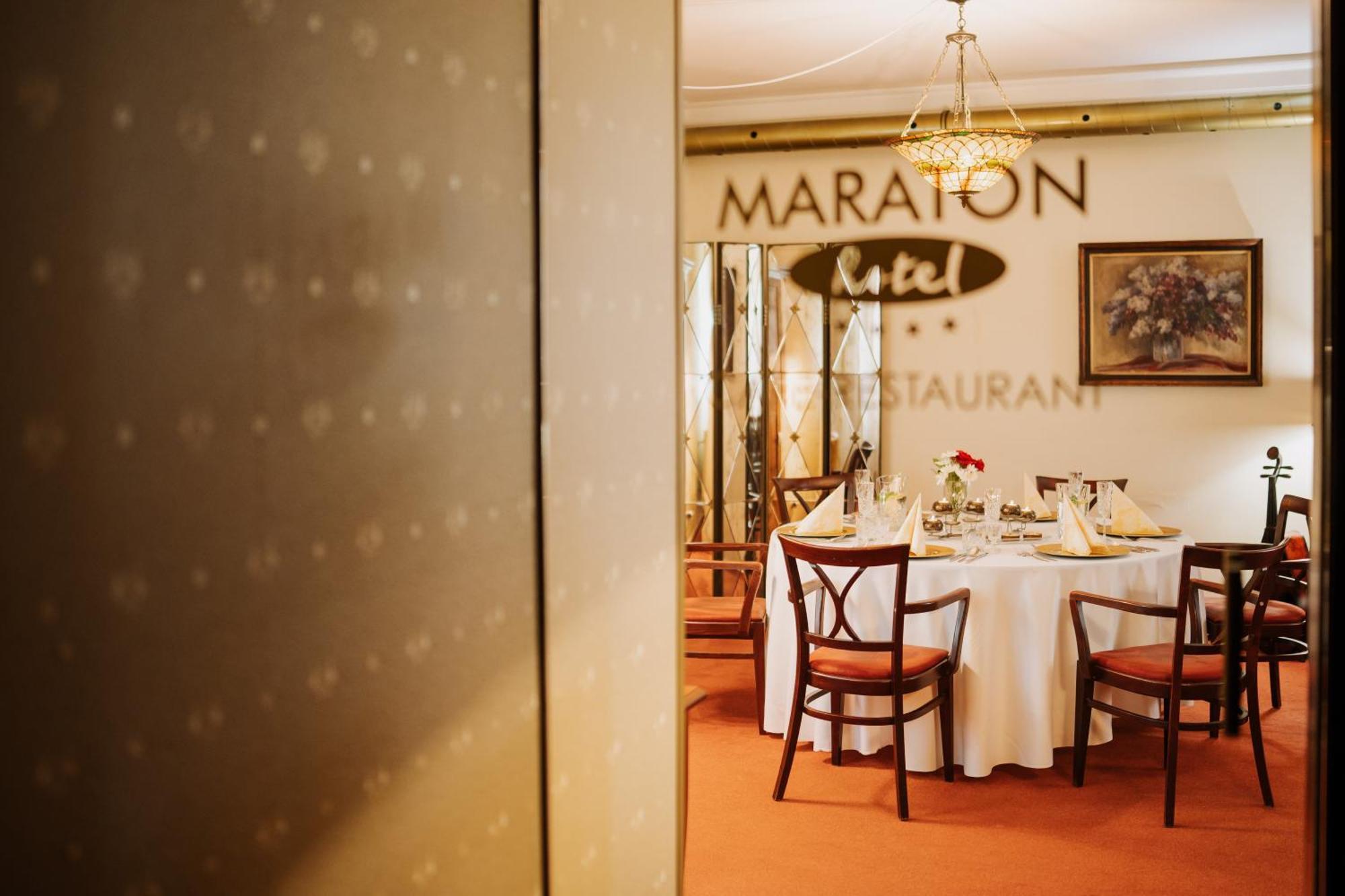 Boutique Hotel Maraton Kosice Bagian luar foto