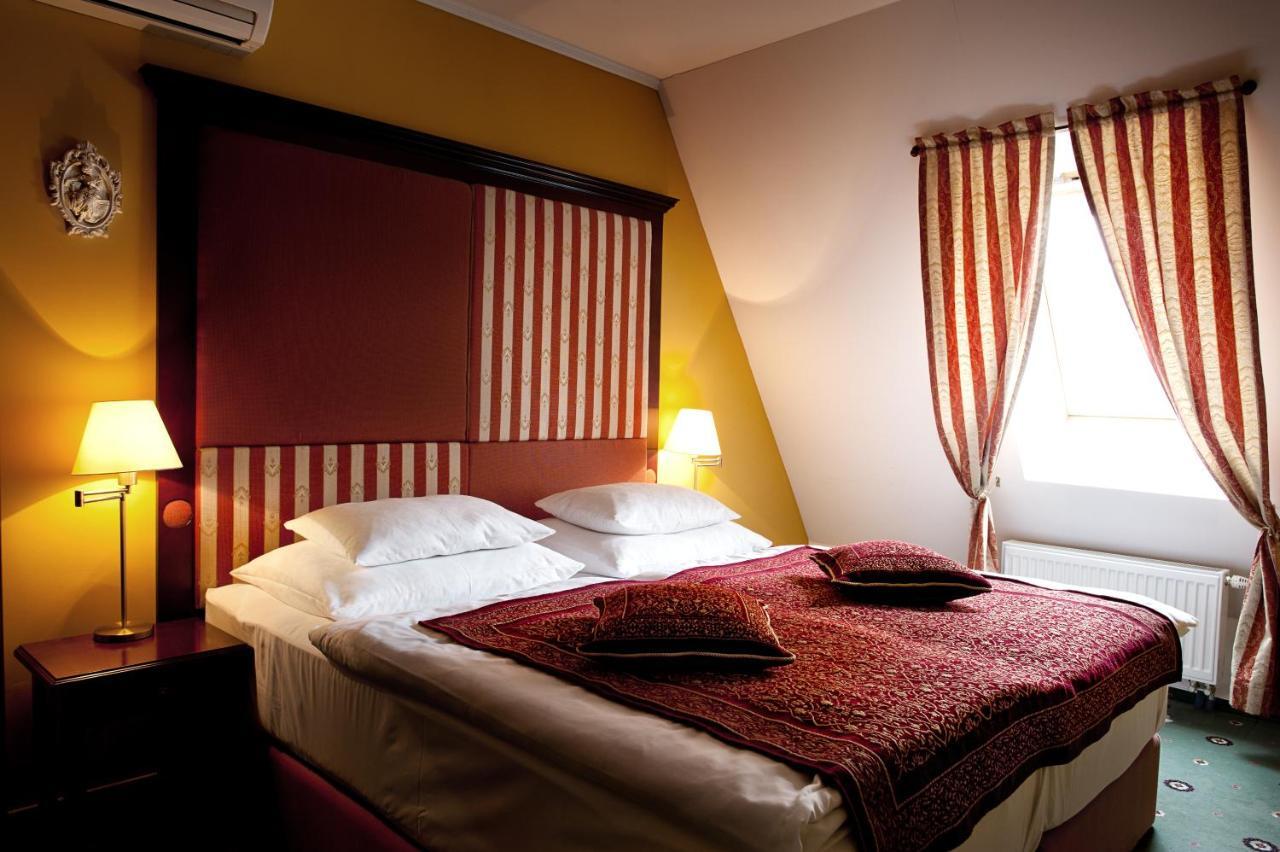 Boutique Hotel Maraton Kosice Bagian luar foto